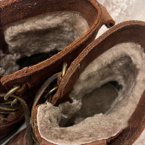 Frye D-Ring Shearling Lined Brown Leather Duck Lace-Up Boots display picture 1